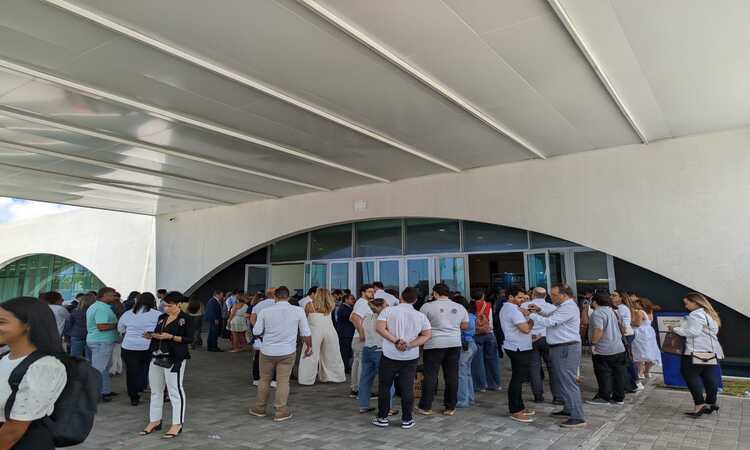 Advogados que preferirem votar de forma presencial podem comparecer ao Recife Expo Center ou nas 29 subseccionais espalhadas por todo Estado/Foto: Cortesia Advogados que preferirem votar de forma presencial podem comparecer ao Recife Expo Center ou nas 29 subseccionais espalhadas por todo Estado/Foto: Cortesia