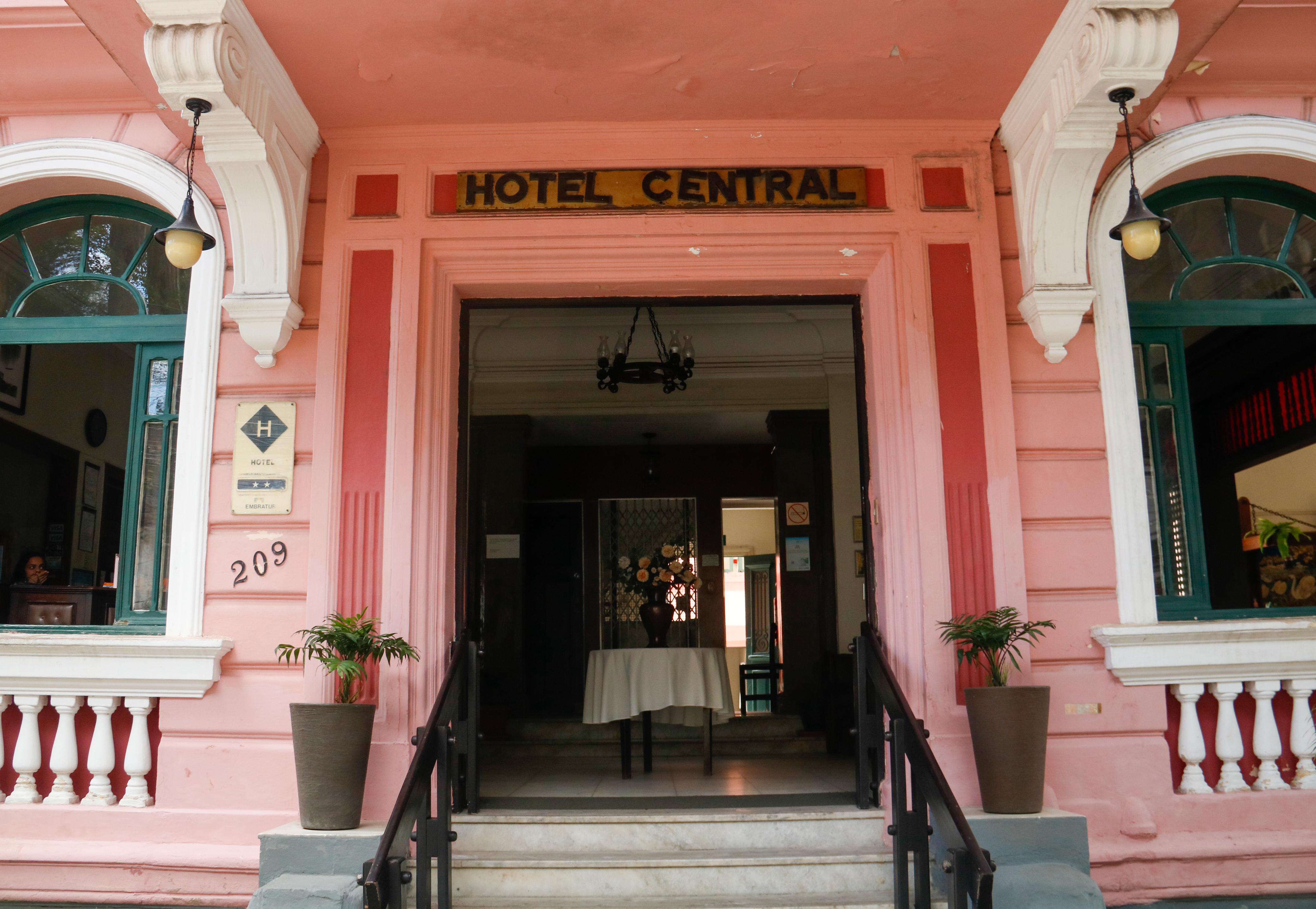 Hotel central do Recife fica na Avenida Manoel Borba/Foto: Marina Torres/DP Hotel central do Recife fica na Avenida Manoel Borba/Foto: Marina Torres/DP