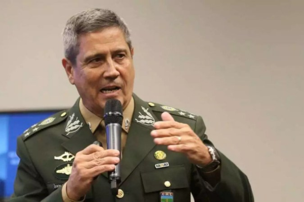 Braga Netto foi candidato a vice-presidente na chapa liderada por Jair Bolsonaro nas últimas eleições presidenciais/Crédito: Fábio Rodrigues Pozzebom/Agência Brasil Braga Netto foi candidato a vice-presidente na chapa liderada por Jair Bolsonaro nas últimas eleições presidenciais/Crédito: Fábio Rodrigues Pozzebom/Agência Brasil