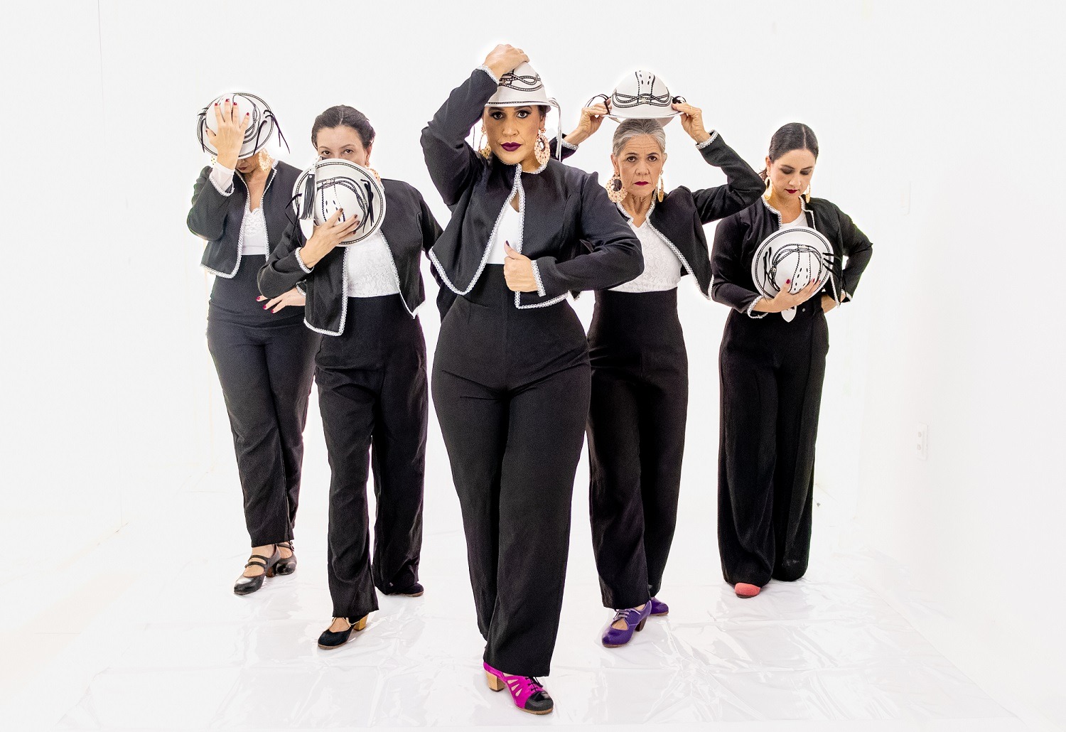 Concebido pela fundadora da escola de flamenco Flamencura, Rafaela Wanderley, LauD é apresentado em três atos/Divulgação Concebido pela fundadora da escola de flamenco Flamencura, Rafaela Wanderley, LauD é apresentado em três atos/Divulgação