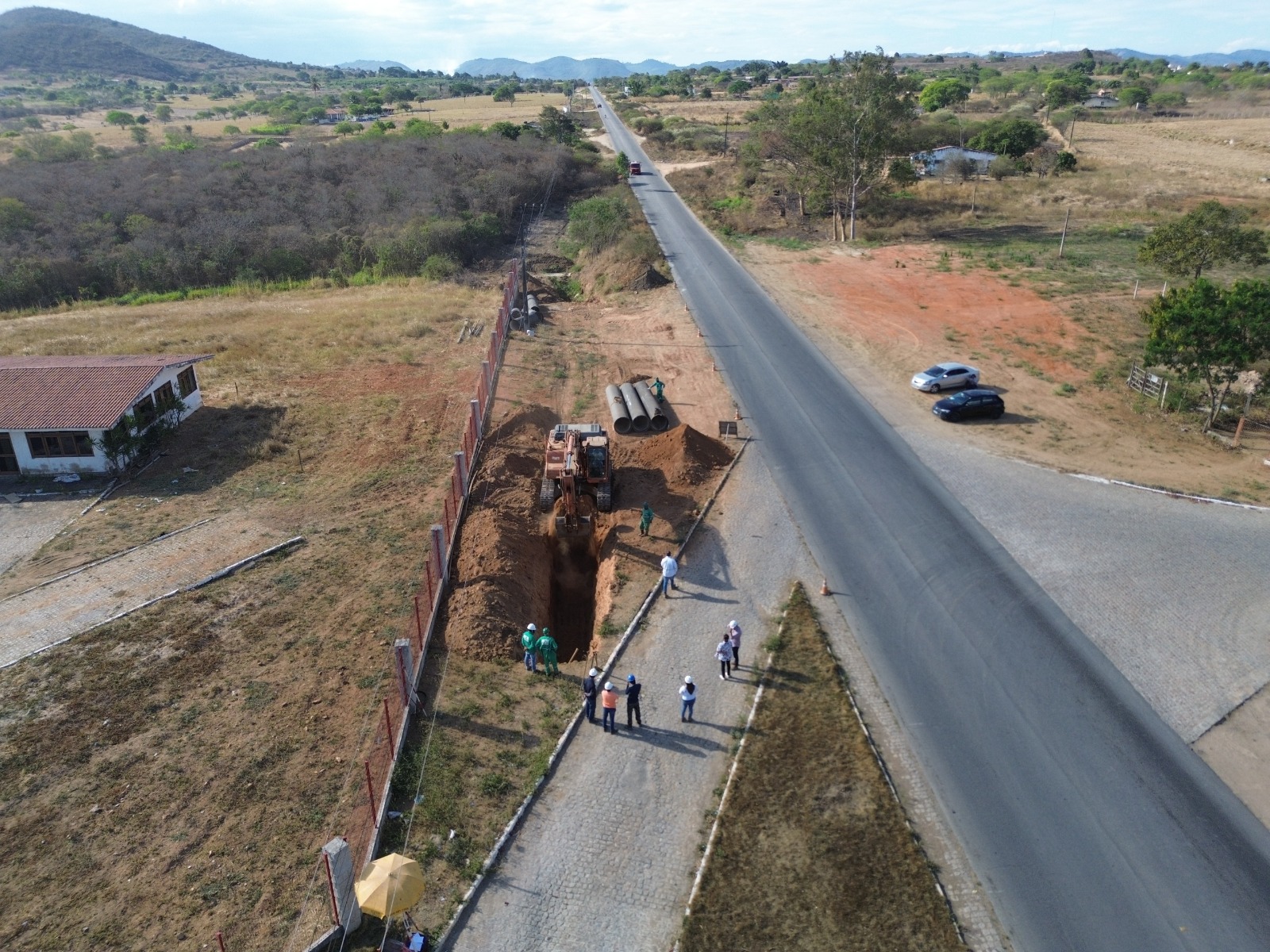 Tubulações estão sendo instaladas na área/Foto: Compesa Tubulações estão sendo instaladas na área/Foto: Compesa