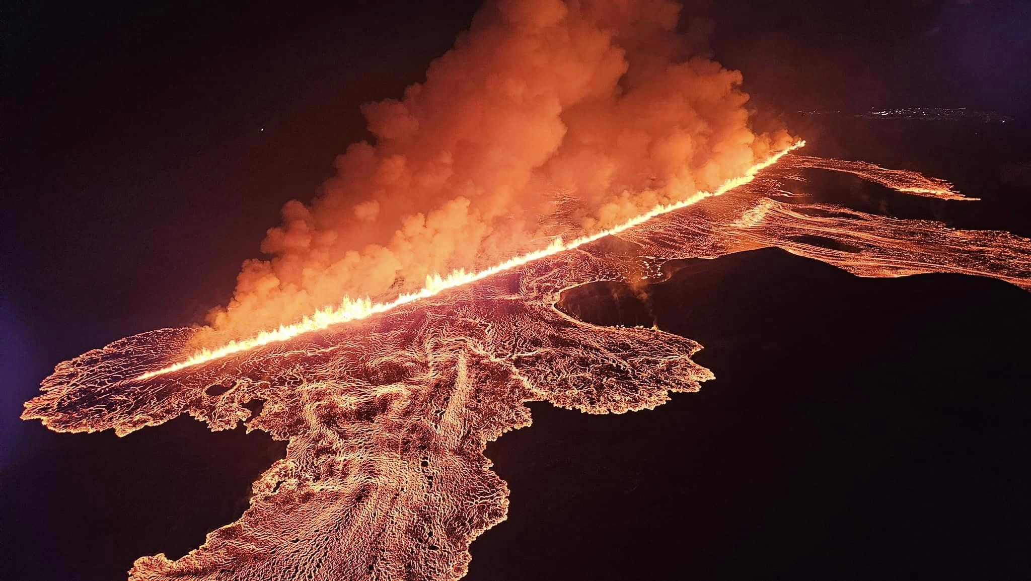 A atividade vulcânica na península retornou em 2021, depois de oito séculos sem registro de erupção/foto: Defense Department of the State PoliceAFP A atividade vulcânica na península retornou em 2021, depois de oito séculos sem registro de erupção/foto: Defense Department of the State PoliceAFP