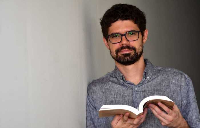 /Diogo Guedes, o editor da Cepe. Foto: Leopoldo Conrado Nunes /Diogo Guedes, o editor da Cepe. Foto: Leopoldo Conrado Nunes