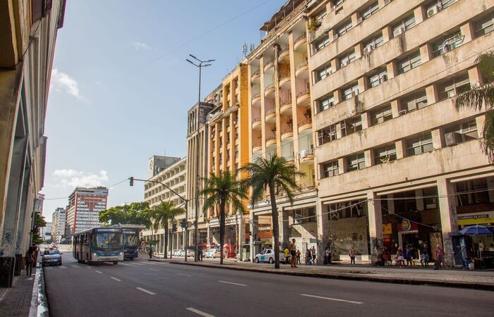 A pedestre foi atendida pelo Serviço de Atendimento Móvel de Urgência (Samu)/Foto: Edson Alves/Prefeitura do Recife A pedestre foi atendida pelo Serviço de Atendimento Móvel de Urgência (Samu)/Foto: Edson Alves/Prefeitura do Recife