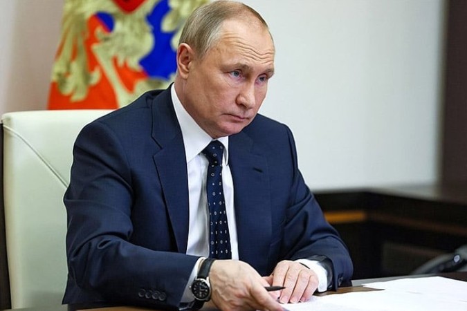 "Prosseguiremos com estes testes, inclusive em condições de combate, em função da situação e da índole das ameaças para a segurança da Rússia", disse Putin/foto: Wikimedia Commons
