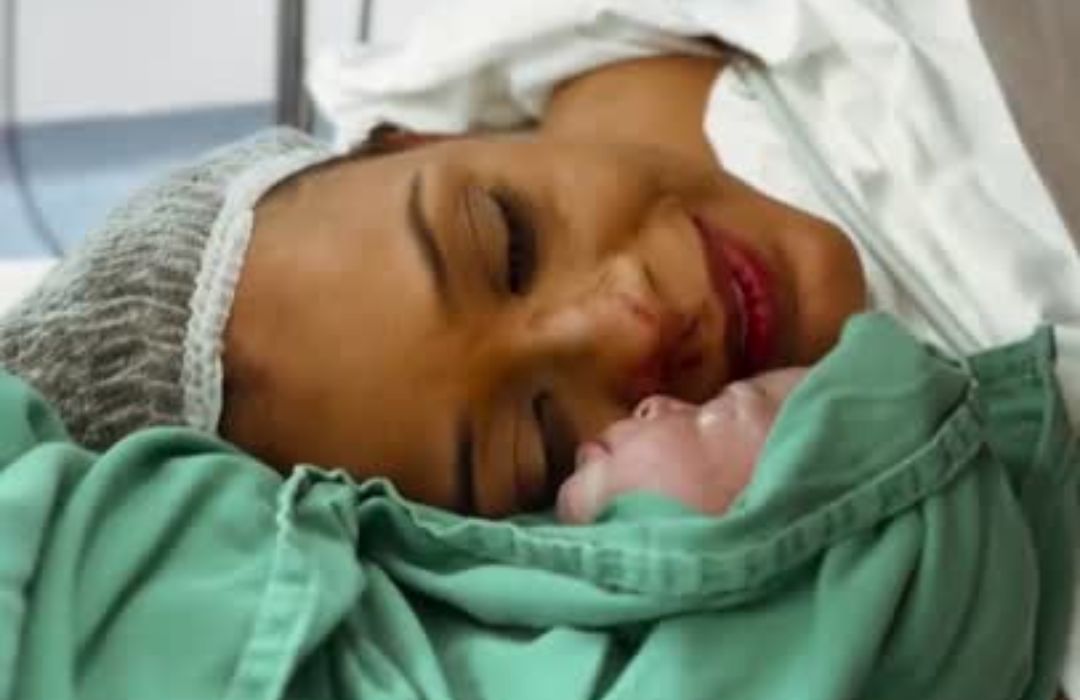 Jacqueline Nunes deu à luz a Kaylan Vinícius Nunes da Silva/Foto: Reprodução/Instagram via saudealagoas Jacqueline Nunes deu à luz a Kaylan Vinícius Nunes da Silva/Foto: Reprodução/Instagram via saudealagoas