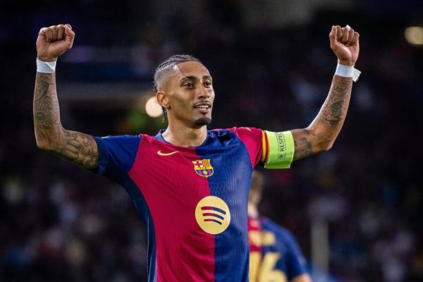 Raphinha comanda o Barcelona em partida da Champions League nesta terça-feira (26)./Foto: Reprodução/Instagram Raphinha comanda o Barcelona em partida da Champions League nesta terça-feira (26)./Foto: Reprodução/Instagram