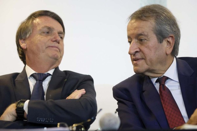 Jair Bolsonaro e Valdemar Costa Neto estão proibidos de manter contato desde 8 de fevereiro de 2024/foto: Beto Barata/ PL Jair Bolsonaro e Valdemar Costa Neto estão proibidos de manter contato desde 8 de fevereiro de 2024/foto: Beto Barata/ PL