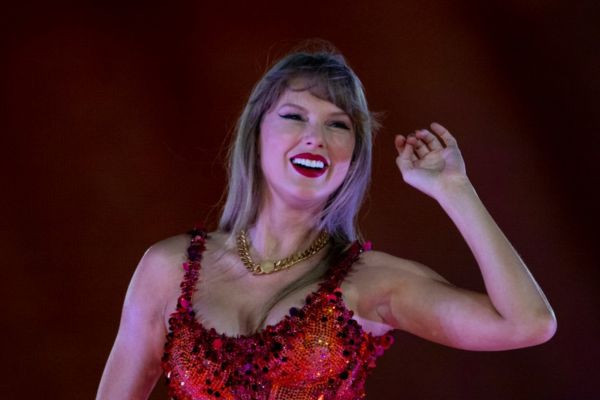 Pelo segundo ano consecutivo, Taylor Swift foi a artista mais ouvida do Spotify./Foto: CHANDAN KHANNA/AFP Pelo segundo ano consecutivo, Taylor Swift foi a artista mais ouvida do Spotify./Foto: CHANDAN KHANNA/AFP