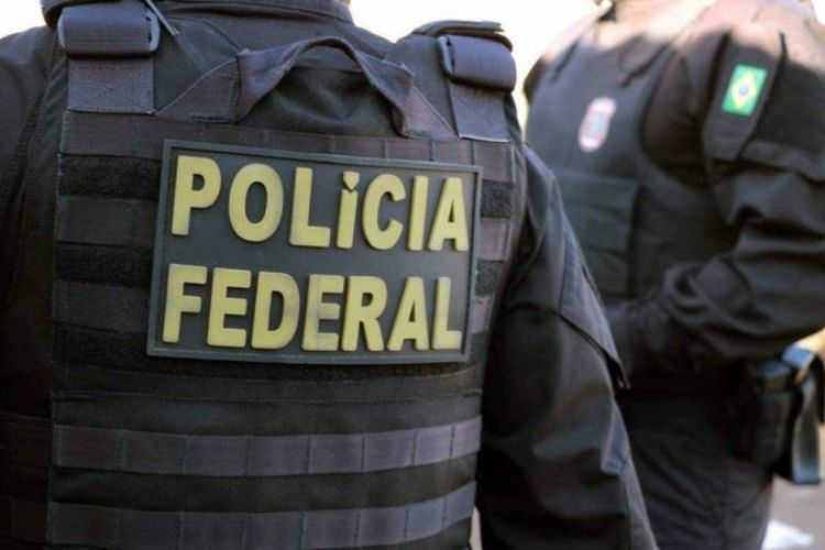 130 policiais federais cumprem 8 mandados de prisão e 13 de busca e apreensão/Crédito: Divulgação/Polícia Federal 130 policiais federais cumprem 8 mandados de prisão e 13 de busca e apreensão/Crédito: Divulgação/Polícia Federal
