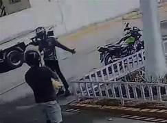 PM atirou em Thiago no meio da rua/Foto: Reprodução PM atirou em Thiago no meio da rua/Foto: Reprodução