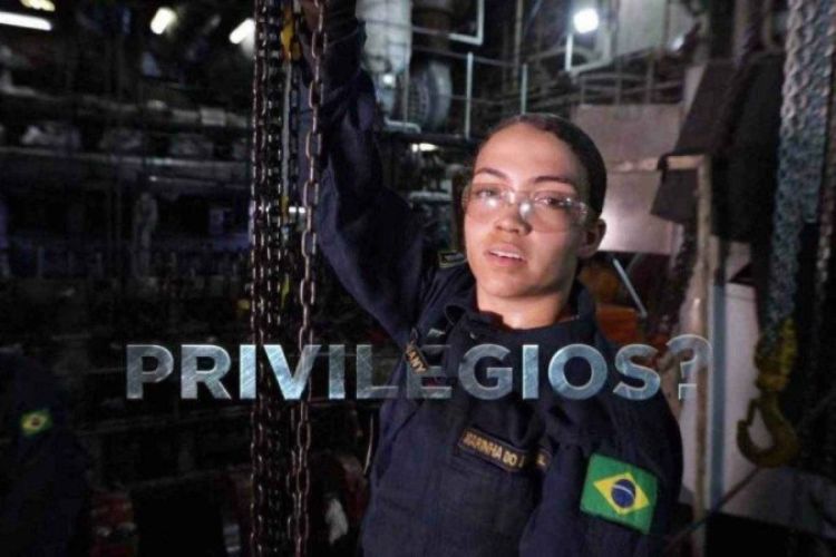 Cena do vídeo do Dia do Marinheiro, em que a Marinha rebate críticas de que há privilégios nas Forças Armadas/Crédito: Reprodução/Marinha Cena do vídeo do Dia do Marinheiro, em que a Marinha rebate críticas de que há privilégios nas Forças Armadas/Crédito: Reprodução/Marinha