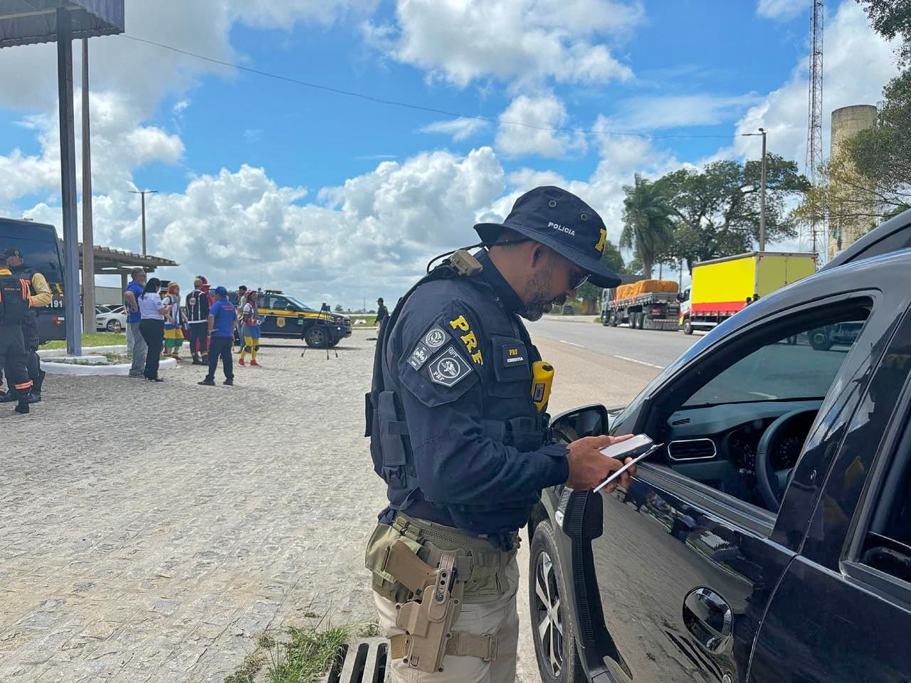 Fiscalização será reforçada nas rodovias federais de Pernambuco/Foto: PRF Fiscalização será reforçada nas rodovias federais de Pernambuco/Foto: PRF