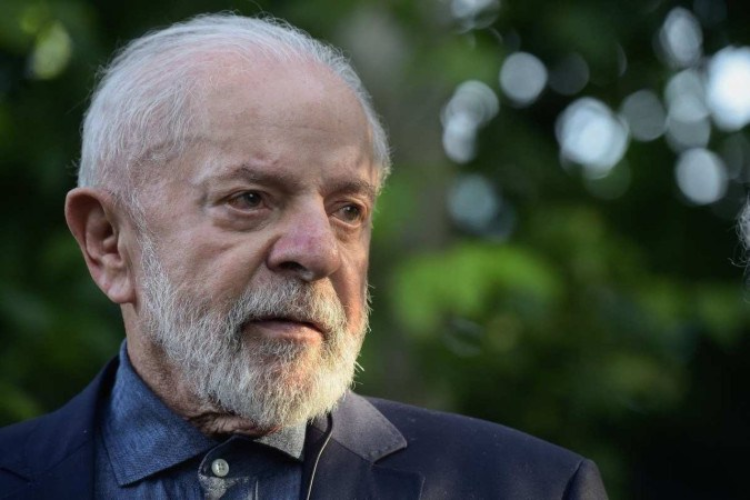 Lula disse que a capital federal não pode receber mais recursos do que os estados/Crédito: Dante Fernandez/AFP Lula disse que a capital federal não pode receber mais recursos do que os estados/Crédito: Dante Fernandez/AFP