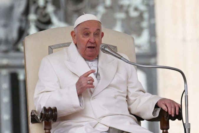 Papa Francisco, afetado por vários problemas de saúde, diz não ter "motivos sérios" para renunciar/Foto: Andreas SOLARO/AFP Papa Francisco, afetado por vários problemas de saúde, diz não ter "motivos sérios" para renunciar/Foto: Andreas SOLARO/AFP
