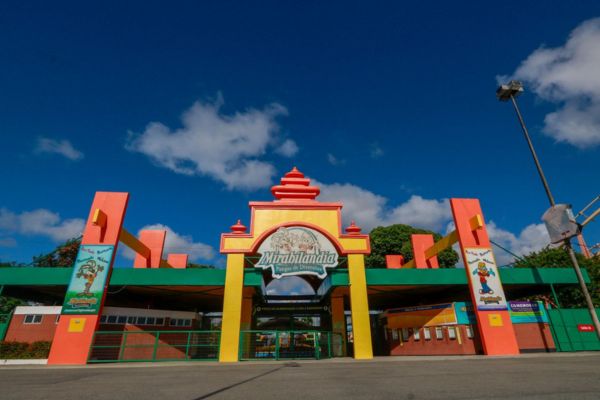 O parque funcionou em Pernambuco por mais de 23 anos e atualmente tem 20 atrações/Foto: Marina Torres/DP Foto