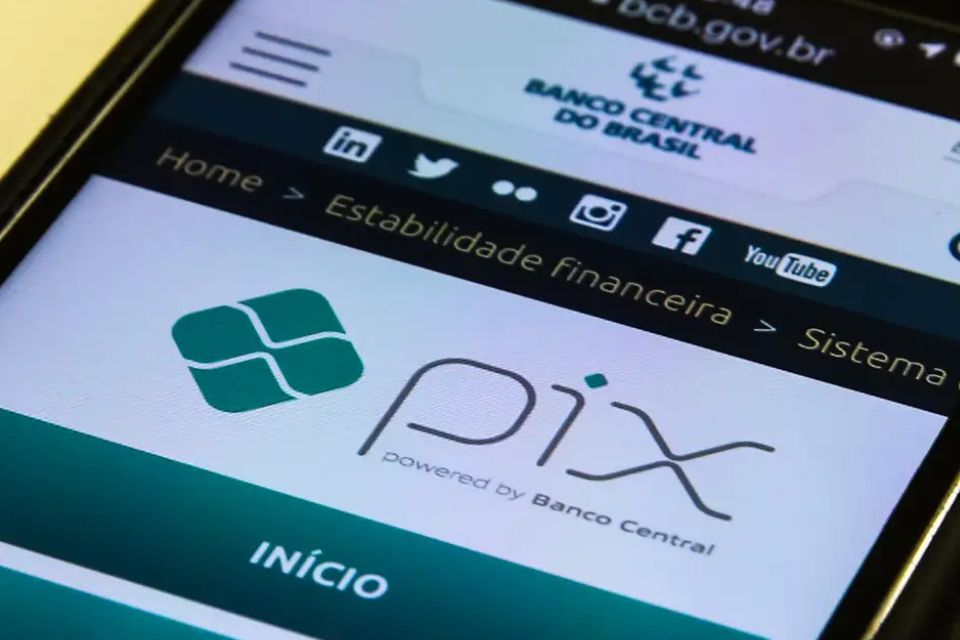 Operações acima de R$ 5 mil devem ser informadas a partir deste mês/foto: Marcello Casal Jr/Agência Brasil Operações acima de R$ 5 mil devem ser informadas a partir deste mês/foto: Marcello Casal Jr/Agência Brasil