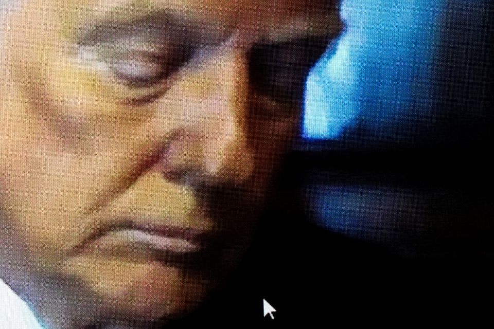 Presidente eleito dos EUA, Donald Trump comparece remotamente para uma audiência de sentença perante o juiz do estado de Nova York, Juan Merchan, no caso criminal em que foi condenado/Foto: Brendan McDermid/POOL/AFP Presidente eleito dos EUA, Donald Trump comparece remotamente para uma audiência de sentença perante o juiz do estado de Nova York, Juan Merchan, no caso criminal em que foi condenado/Foto: Brendan McDermid/POOL/AFP