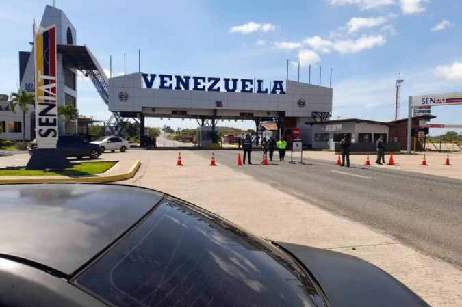 Fronteira da Venezuela com o Brasil foi fechada na manhã desta sexta-feira (10/1)/foto: Divulgação/Polícia Militar de Roraima Fronteira da Venezuela com o Brasil foi fechada na manhã desta sexta-feira (10/1)/foto: Divulgação/Polícia Militar de Roraima