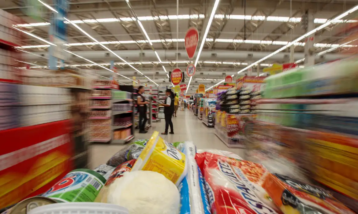 IBGE identificou que a maior pressão de alta veio do item carnes/foto: Joédson Alves/Agência Brasil IBGE identificou que a maior pressão de alta veio do item carnes/foto: Joédson Alves/Agência Brasil