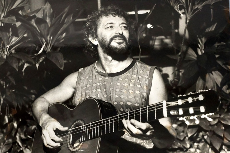 Músico pernambucano ganhou primeiro violão do seu pai