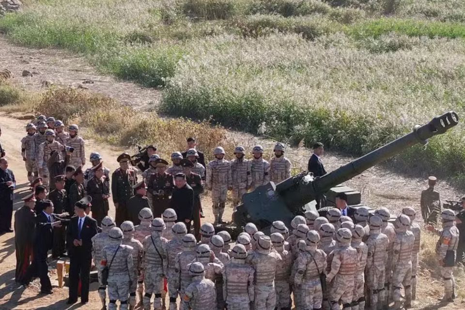 Desde meados de novembro, um contingente considerável de aproximadamente 12 mil soldados norte-coreanos foi enviado à Rússia/foto: KCNA VIA KNS / AFP Desde meados de novembro, um contingente considerável de aproximadamente 12 mil soldados norte-coreanos foi enviado à Rússia/foto: KCNA VIA KNS / AFP