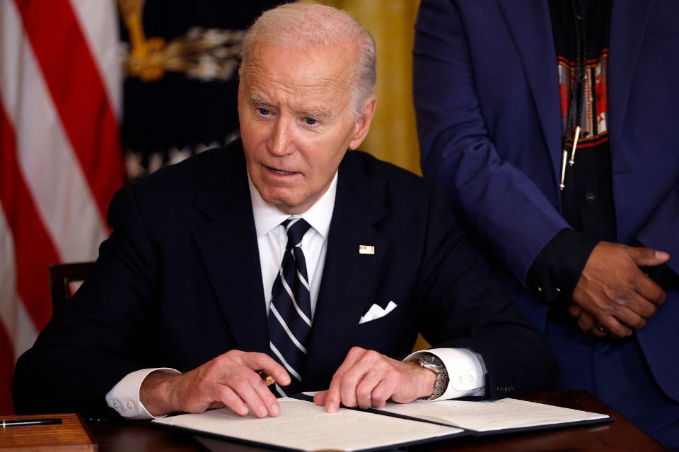 Biden está a seis dias de deixar a Casa Branca