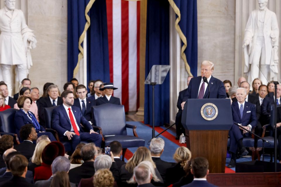 Donald Trump tomou posse nesta segunda-feira (20) como 47&ordm; presidente dos Estados Unidos/SHAWN THEWPOOL/AFP