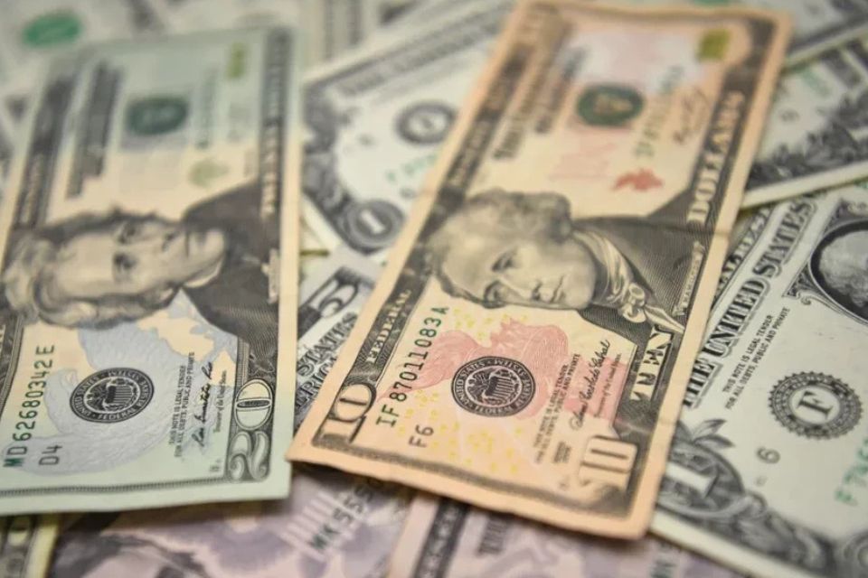 Dólar