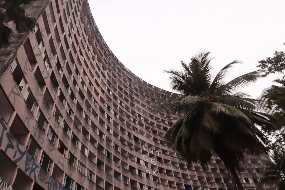 Edifício Holiday fica em Boa Viagem/Priscilla Melo/DP Foto