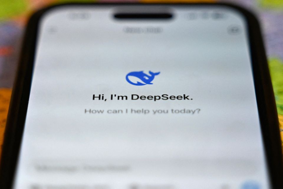 O DeepSeek consegue se comunicar em vários idiomas/foto: PEDRO PARDO/AFP O DeepSeek consegue se comunicar em vários idiomas/foto: PEDRO PARDO/AFP