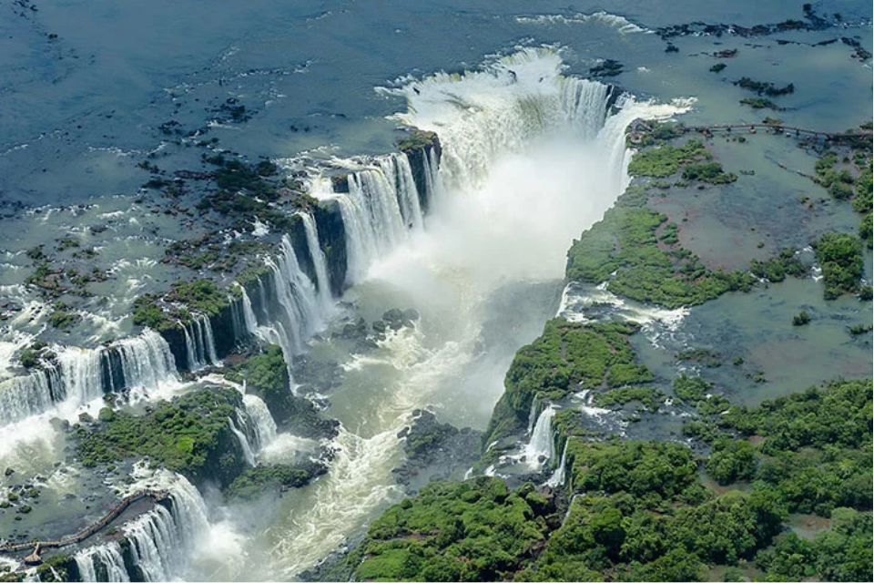 Ministra da Segurança da Argentina esclareceu que, após cerca na divisa com a Bolívia, o governo vai ''para outros pontos'' - um deles "a fronteira de Misiones com o Brasil''/Crédito: Enaldo Valadares wikimedia commons Ministra da Segurança da Argentina esclareceu que, após cerca na divisa com a Bolívia, o governo vai ''para outros pontos'' - um deles "a fronteira de Misiones com o Brasil''/Crédito: Enaldo Valadares wikimedia commons