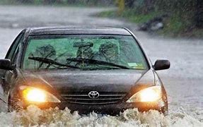 Detran tem serviço para quem perdeu placa de carro na chuva/Foto: Arquivo