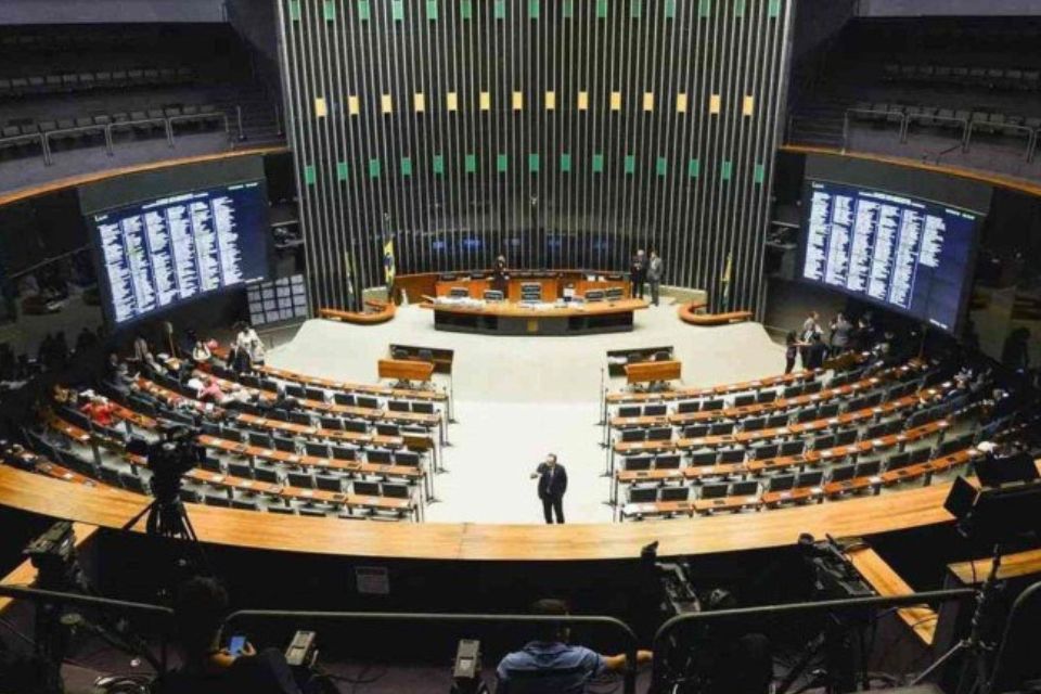 Vista do plenário da Câmara dos Deputados/foto: Antônio Cruz/ Agência Brasil Vista do plenário da Câmara dos Deputados/foto: Antônio Cruz/ Agência Brasil