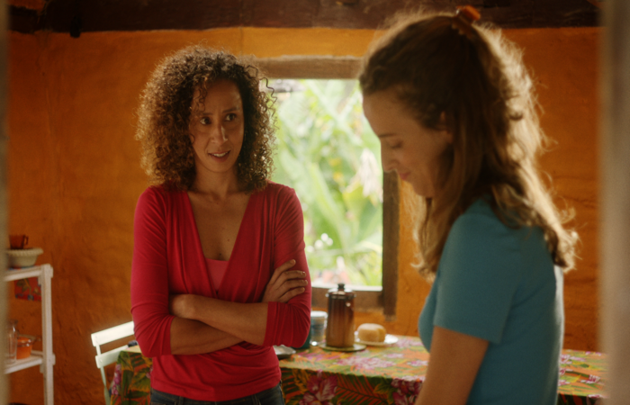 /Thalita Carauta à esquerda no papel de Paula e Karina Ramil à direita como Luciana (Livres Filmes/Divulgação) /Thalita Carauta à esquerda no papel de Paula e Karina Ramil à direita como Luciana (Livres Filmes/Divulgação)
