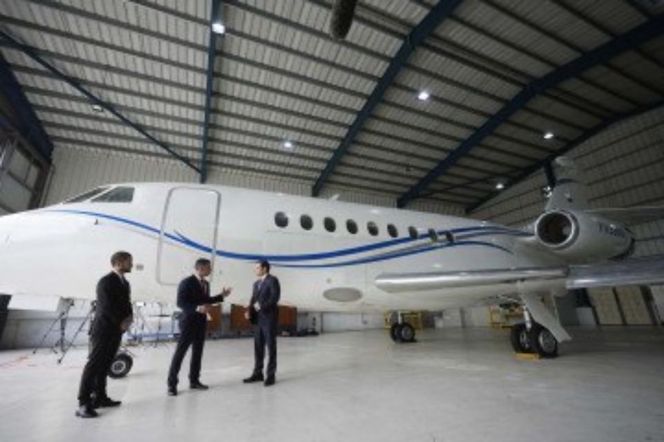 Marco Rubio apreende avião venezuelano/Crédito: Mark Schiefelbein / POOL / AFP Marco Rubio apreende avião venezuelano/Crédito: Mark Schiefelbein / POOL / AFP