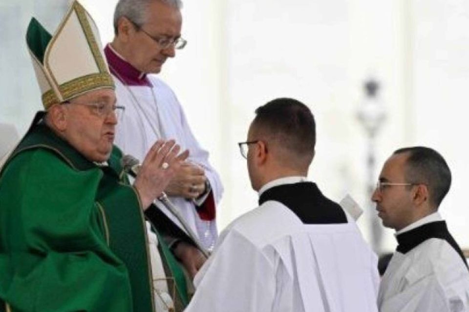 Em seu discurso, Francisco pediu aos que "sejam vigilantes contra a tentação de cultivar um espírito de guerra"/foto: VATICAN MEDIA/Divulgação Em seu discurso, Francisco pediu aos que "sejam vigilantes contra a tentação de cultivar um espírito de guerra"/foto: VATICAN MEDIA/Divulgação