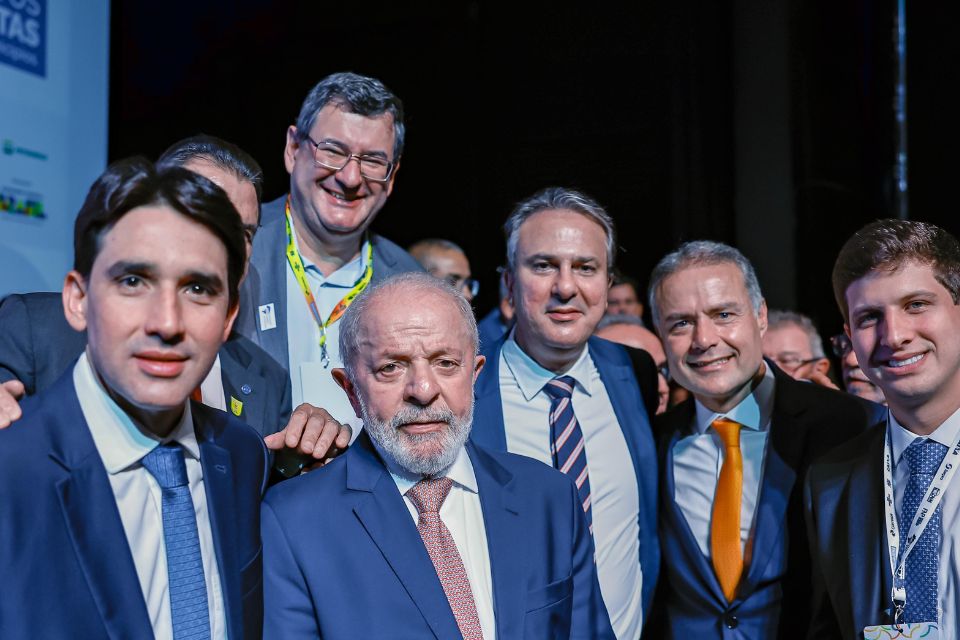 Nas últimas eleições municipais, 5.568 municípios do país elegeram novos representantes para o mandato de 2025 a 2028