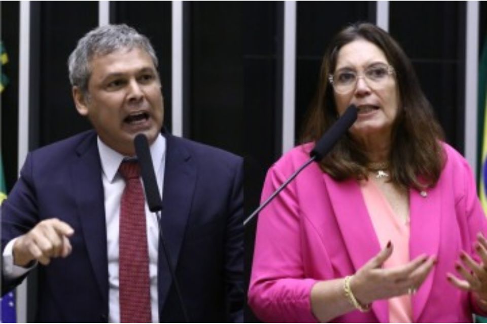 O líder do PT, Lindbergh Farias (esq.) disse que os governistas vão barrar qualquer projeto