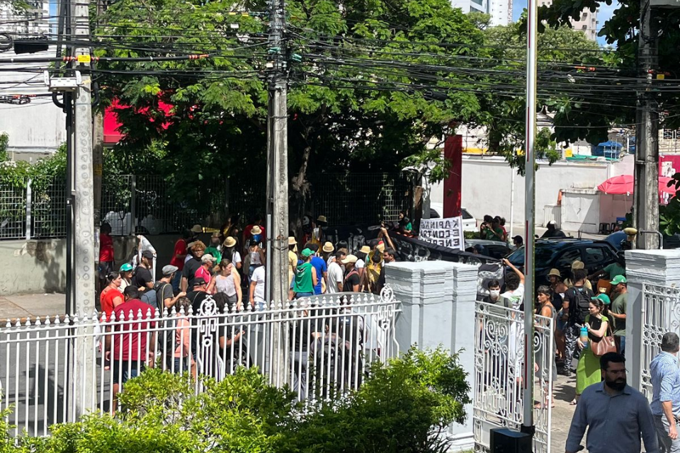 Protesto na Rosa e Silva/Foto: Cortesia Protesto na Rosa e Silva/Foto: Cortesia