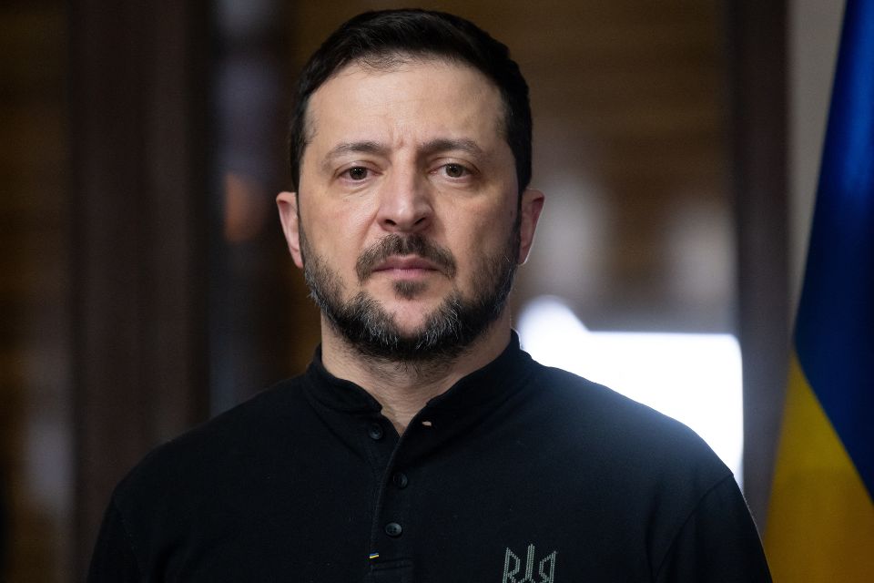 Zelensky se irritou ao saber que o presidente americano estava negociando a paz diretamente com Putin/Cr&eacute;dito: SVEN HOPPEPOOL / AFP