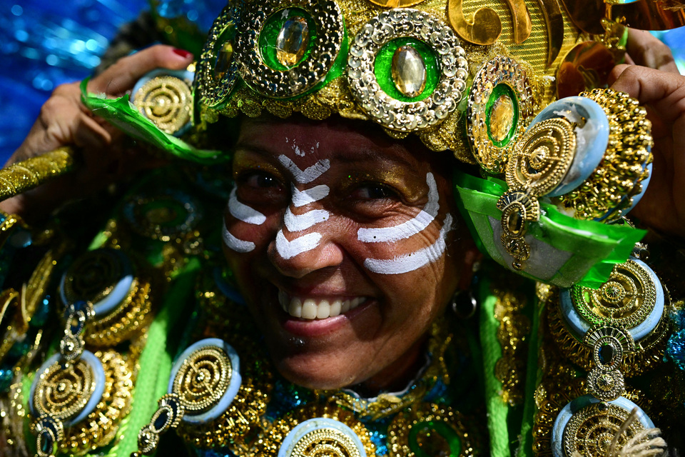 Preparação das escolas de samba deste domingo de Carnaval./PABLO PORCIUNCULA/AFP Preparação das escolas de samba deste domingo de Carnaval./PABLO PORCIUNCULA/AFP