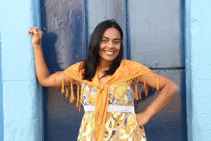 Cantora Márcia Pequeno