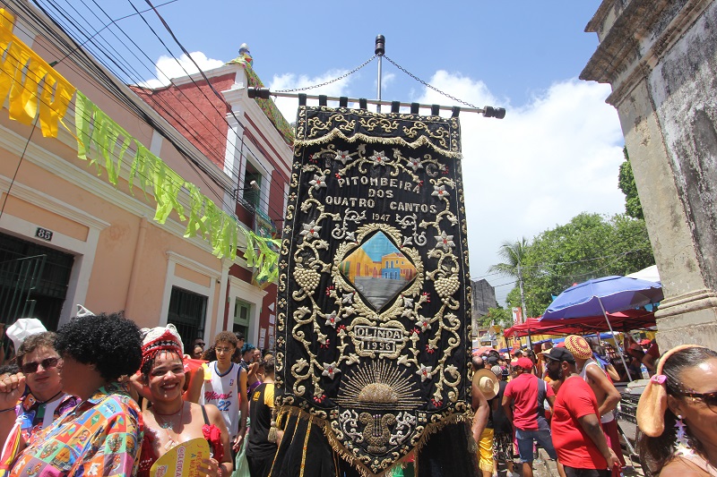 Desfile da Pitombeira dos Quatro Cantos no carnaval 2025