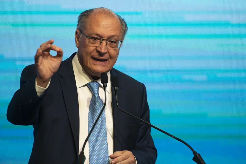 Brasil busca negociar com os americanos uma forma de escapar da sobretaxa que os EUA/Crédito: Marcelo Camargo / Agência Brasil Brasil busca negociar com os americanos uma forma de escapar da sobretaxa que os EUA/Crédito: Marcelo Camargo / Agência Brasil