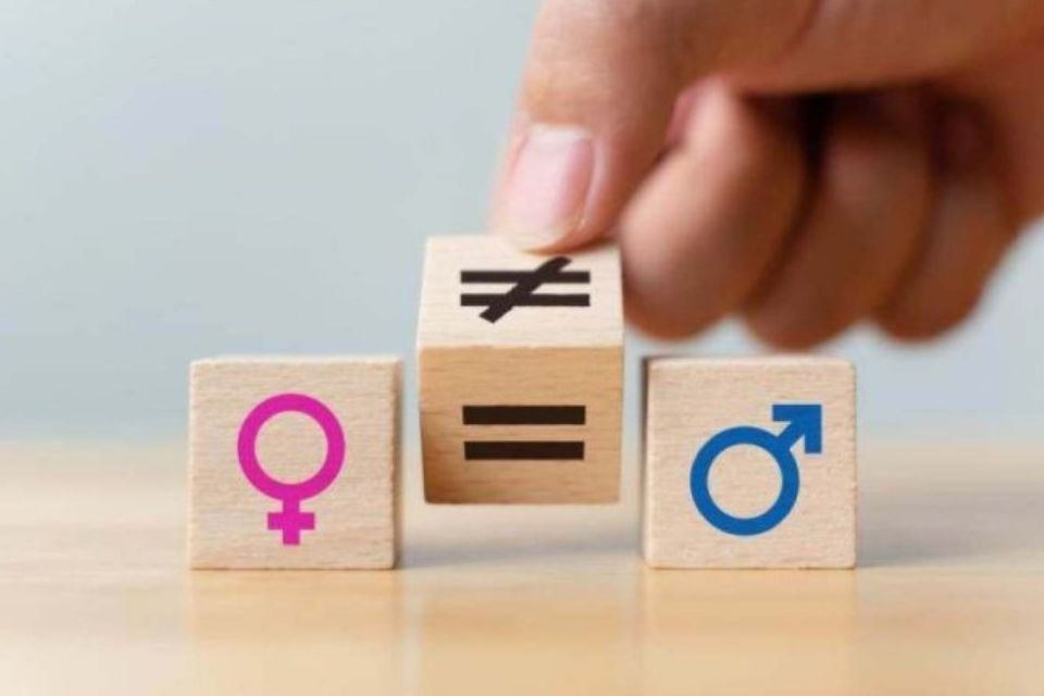 No ambiente profissional, 8 em cada 10 mulheres (83%) afirmam enfrentar obstáculos para crescer na carreira/foto: Reprodução No ambiente profissional, 8 em cada 10 mulheres (83%) afirmam enfrentar obstáculos para crescer na carreira/foto: Reprodução