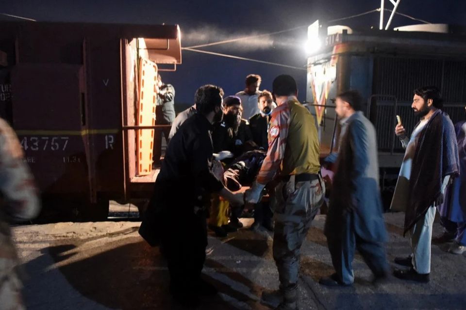 Os separatistas atacaram um comboio que transportava cerca de 450 pessoas na ter&ccedil;a-feira/foto: Banaras KHAN / AFP