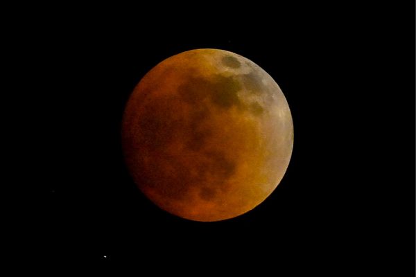 Eclipse capturado na Colômbia./Foto: LUIS ACOSTA/AFP Eclipse capturado na Colômbia./Foto: LUIS ACOSTA/AFP