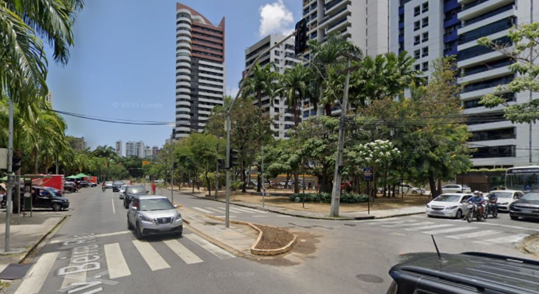 Avenida Beira-Rio fica na Zona oeste do Recife/Foto: Google Maps Avenida Beira-Rio fica na Zona oeste do Recife/Foto: Google Maps