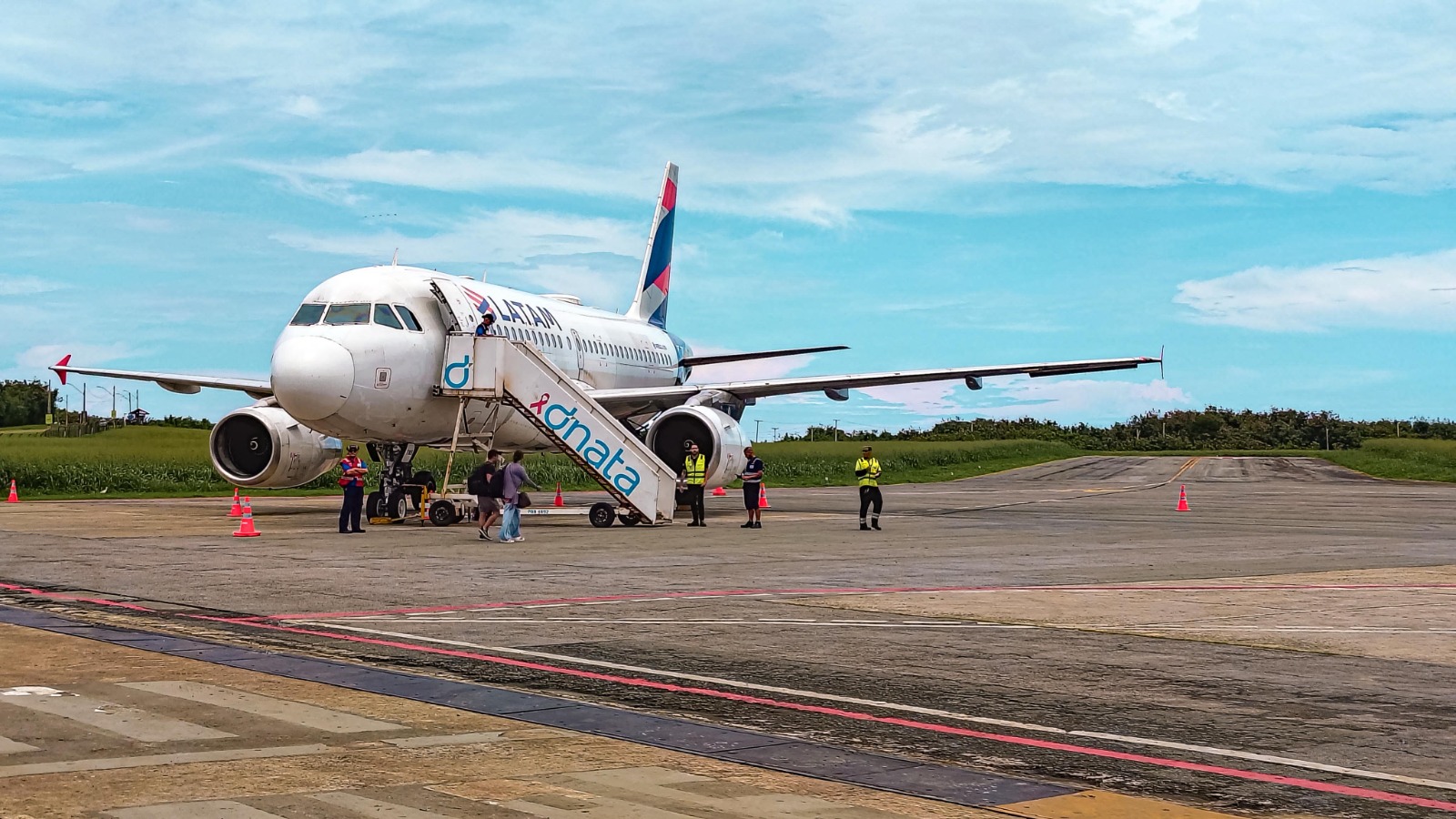 Aviões a jato foram liberados em Noronha/Foto: Governo de Pernambuco Aviões a jato foram liberados em Noronha/Foto: Governo de Pernambuco